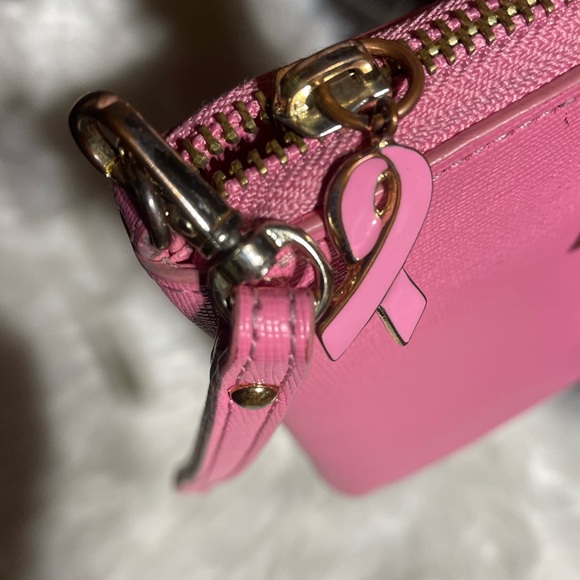 Vince Camuto leather wristlet - Picture 8 of 12